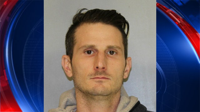 Police: Georgia man arrested for biting children