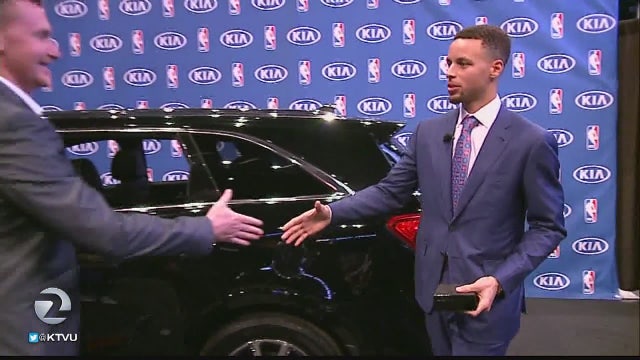 Steph Curry donates SUV to Oakland nonprofit benefiting homeless youth