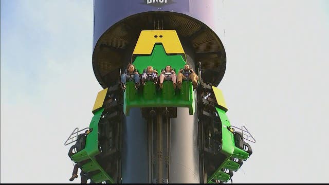 Couples say 'I do' while falling 14 stories on Six Flags America tower drop ride