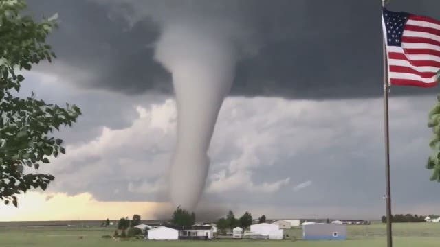 Onlookers ogle Wyoming tornado that damages handful of homes