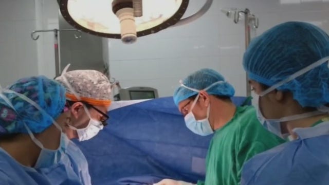 New Jersey students assist with surgeries on children in Ecuador