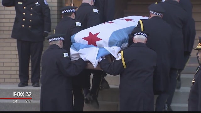 Thousands say goodbye, pay their respects to Chicago Police Commander Paul Bauer