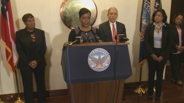 Rapper T.I. among members of Atlanta mayor's full transition team