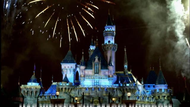 Man goes to Disneyland 2000 days in a row