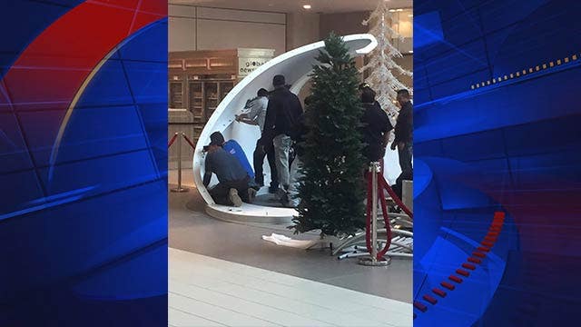 SouthPark Mall removes glacier set