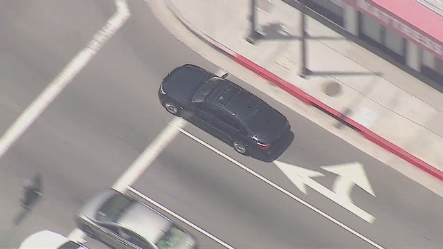 1 burglary suspect arrested in Glendale after pursuit; 2 others got away