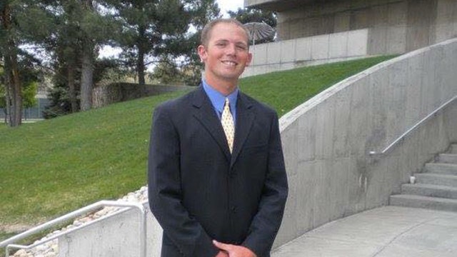 Sheriff: 2 sought by police aren't suspects in slaying of deputy