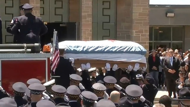 Chicago diver who died during search recalled as servant