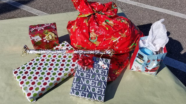'Family feud' leads to dumped Christmas gifts along highway