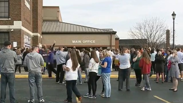 Police: Ohio boy who shot himself planned attack on school