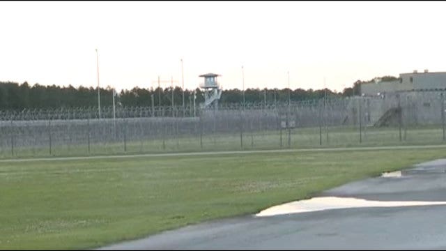 7 inmates dead, 17 injured in South Carolina prison fighting
