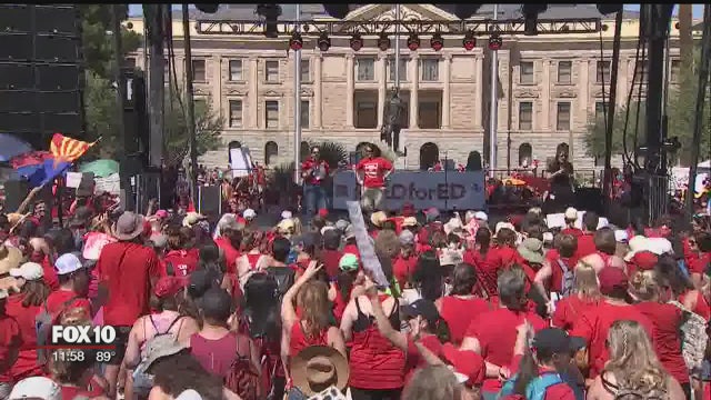 Arizona teachers rally, schools close for 2nd day