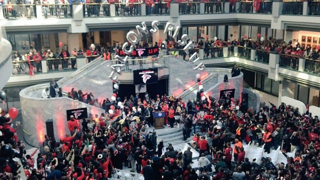 Mayor Reed holds Atlanta Falcons pep rally