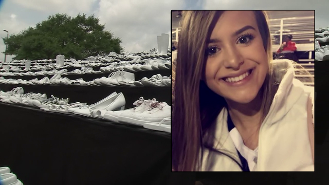 Teen killed seconds after unbuckling to take a selfie