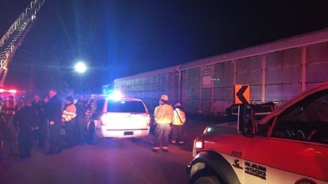 2 Amtrak workers killed, 116 hurt in South Carolina crash