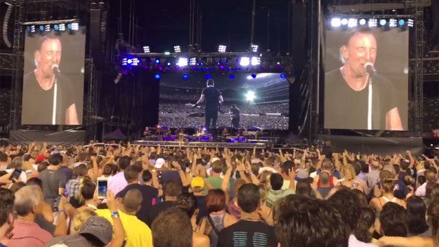 Springsteen concert breaks record with nearly 4-hour run