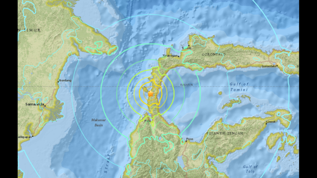 Indonesian quake and tsunami devastates coast, many victims