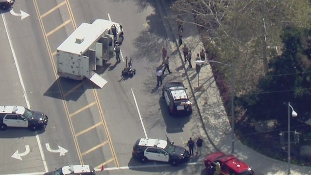Officials investigate reported suspicious package in Calabasas area