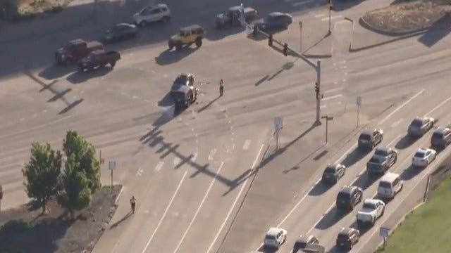 Police: Uber driver fatally shoots passenger on interstate