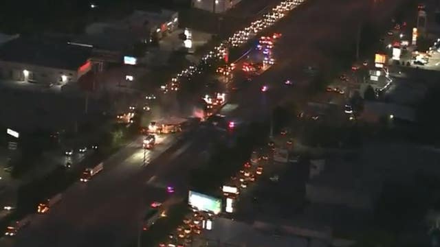 18-wheeler, several vehicles engulfed in flames after vehicle fire on North Freeway