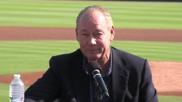 Astros owner Jim Crane covering taxes on World Series rings for employees