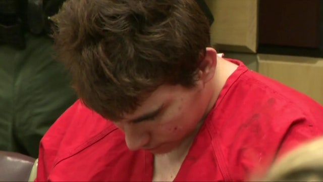 Accused school shooter Cruz back in court