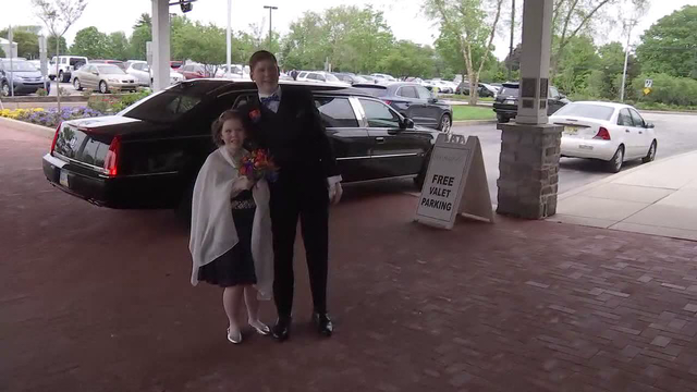 HEARTWARMING: Fairytale prom for girl with special needs