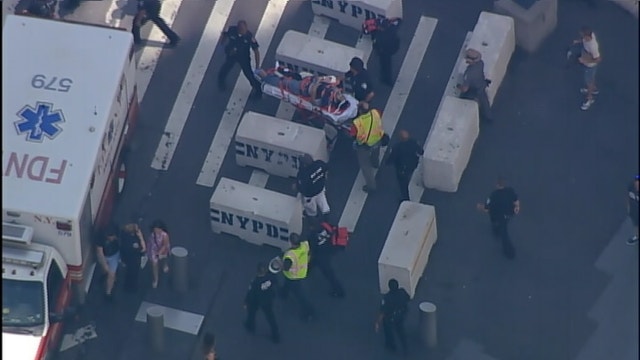 Person plunges from balcony at World Trade Center PATH station