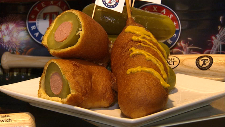 993e0b31-Dilly Dog Texas Rangers-409650