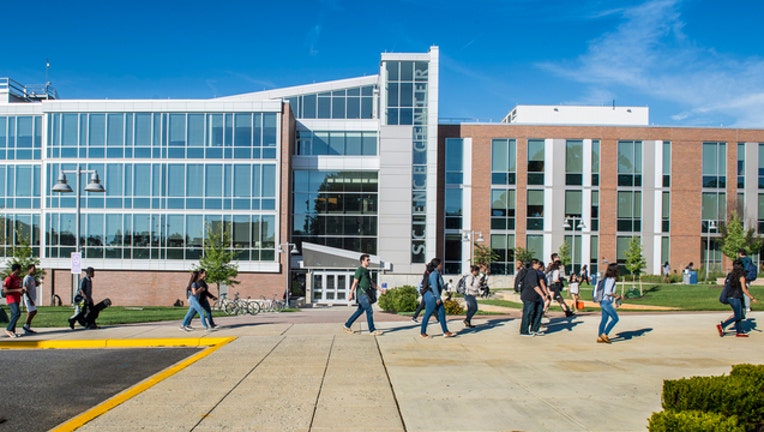 2620f2fb-MONTGOMERY-COLLEGE_1525646624294-401720.jpg