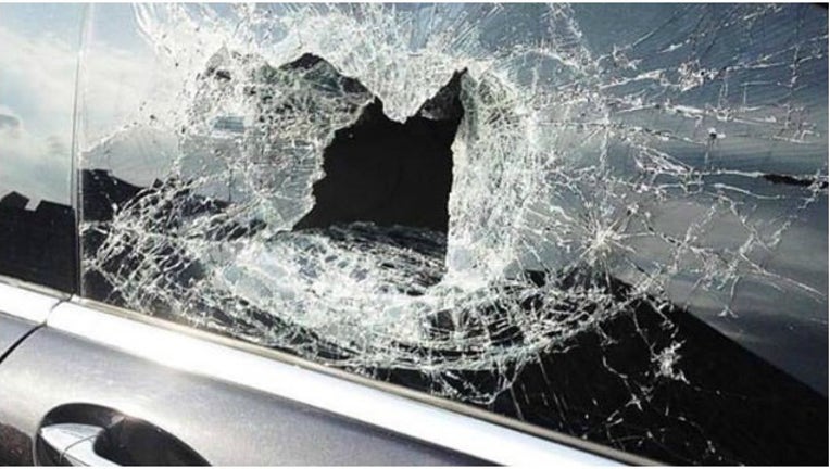 89c6cedb-cars damaged_1489066289203-404959.jpg