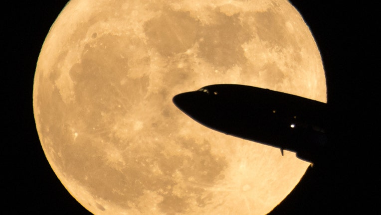 aa3d0316-Supermoon (GETTY IMAGES)-401720