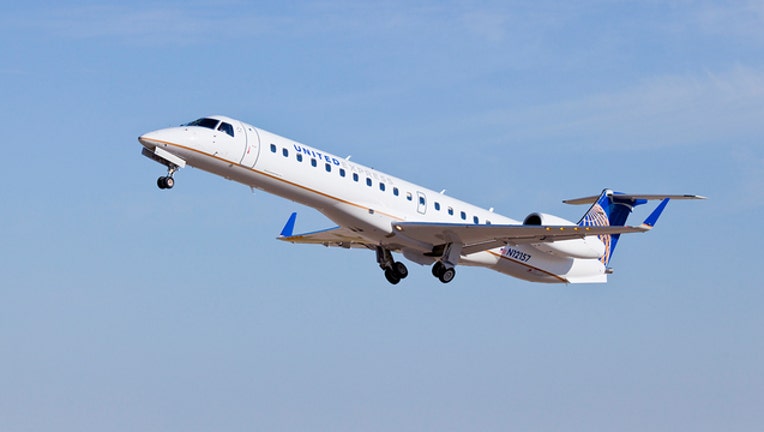edbf9630-united-express-file_1521248767151-402970.jpg