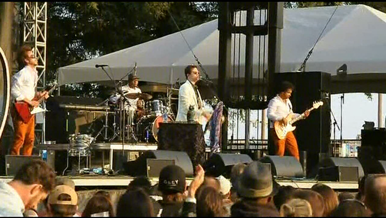 a9fafd08-v-MUSIC FESTIVAL SURGE_KMSP2b33_146.mxf_00.00.35.29_1495654832214-409162.png