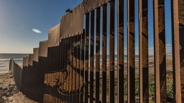 DOJ in talks to pay around $450K per person to families separated at border