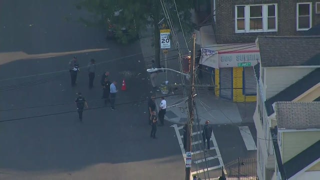 17-year-old arrested in Newark shooting that injured 9