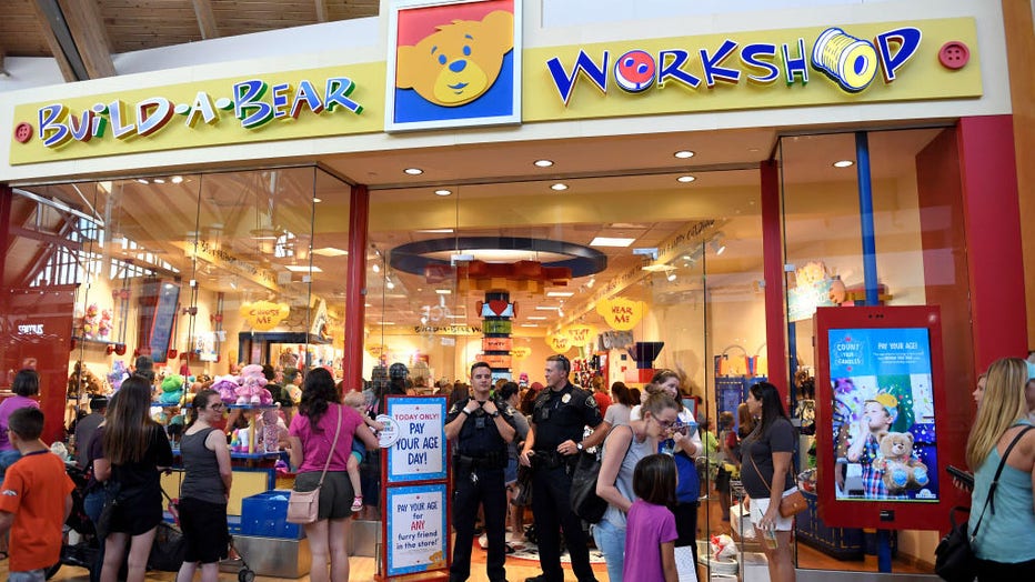 Build-A-Bear-store.jpg