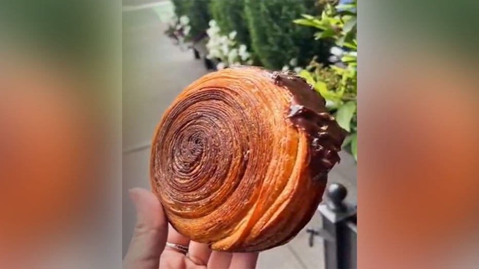 Chocolate-dessert-croissant.jpg