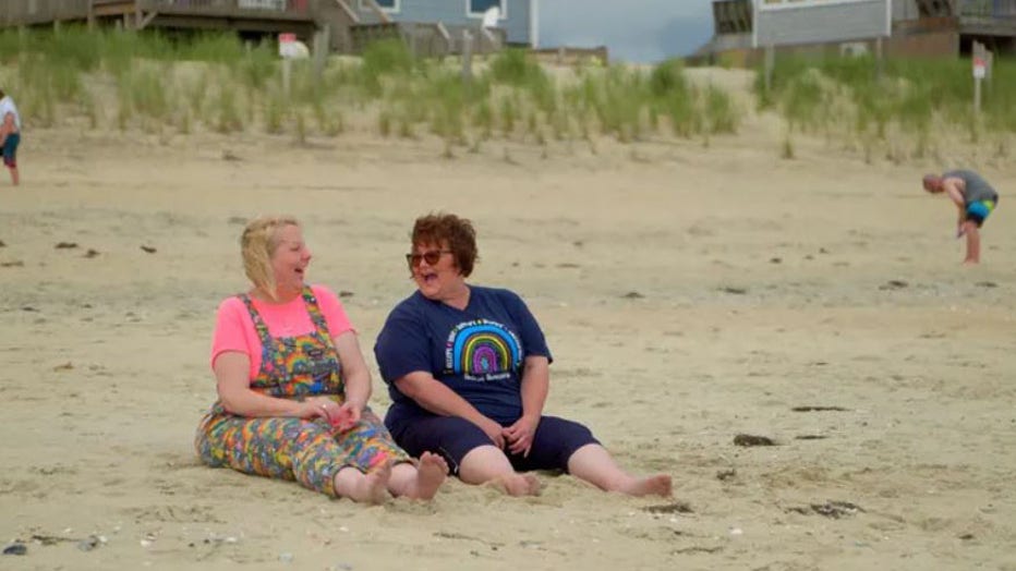 Reunited-sisters-on-the-beach.jpg