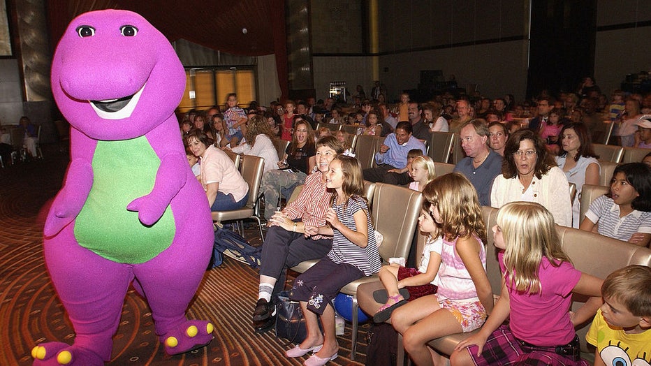 Barney-performs-for-kids.jpg