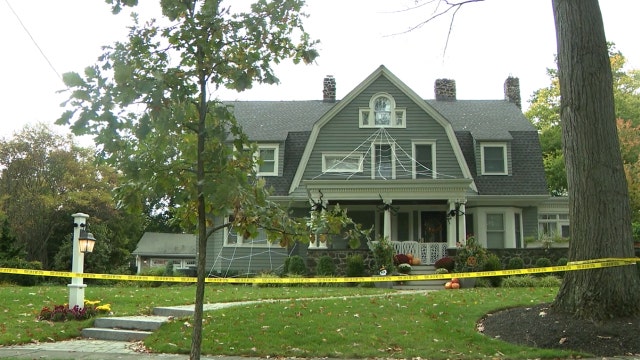 Fans flock to 'The Watcher' house in New Jersey, frustrating neighbors