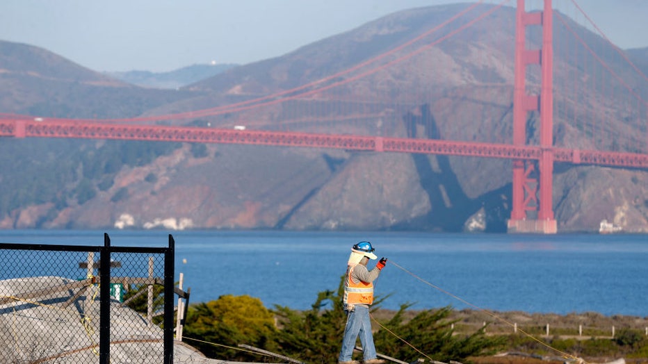 Construction-worker-in-San-Francisco.jpg