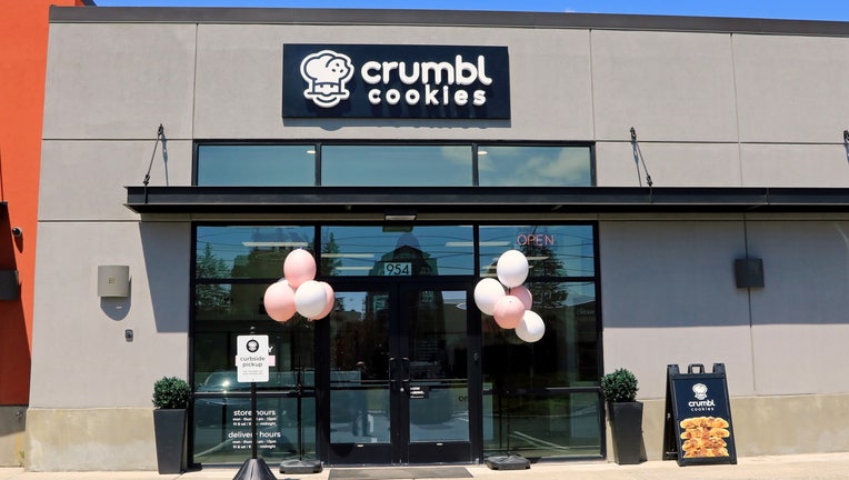 Crumbl cookies store entrance