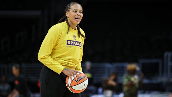 LSU unveils first female-athlete statue in honor of Seimone Augustus