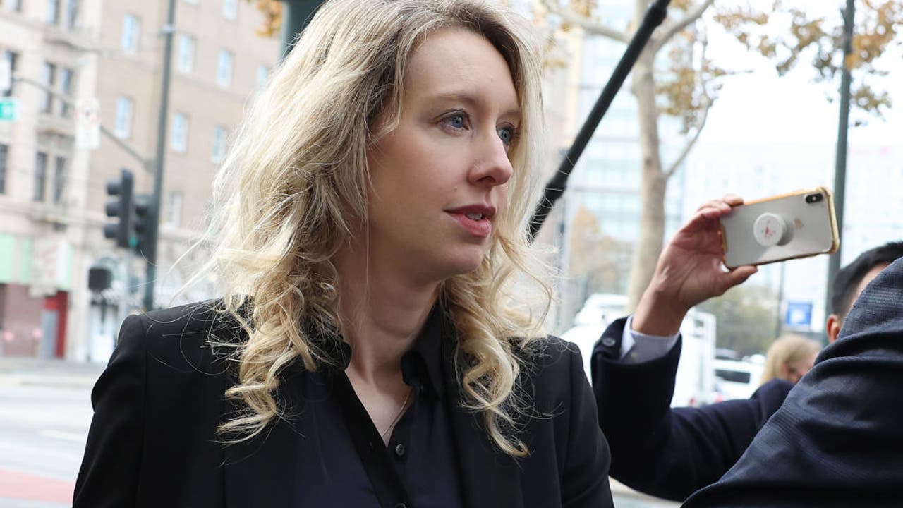 Elizabeth Holmes reports to federal prison in Bryan, Texas - Vimarsana News