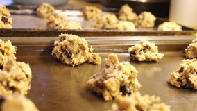 CDC warns against eating raw cookie dough amid salmonella cases linked to raw flour