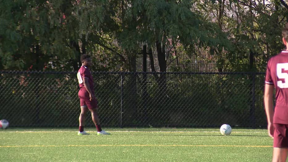 JW10-NJ-SOCCER-PHENOM_WNYW2da0_146_mxf_00.00.48.08.jpg