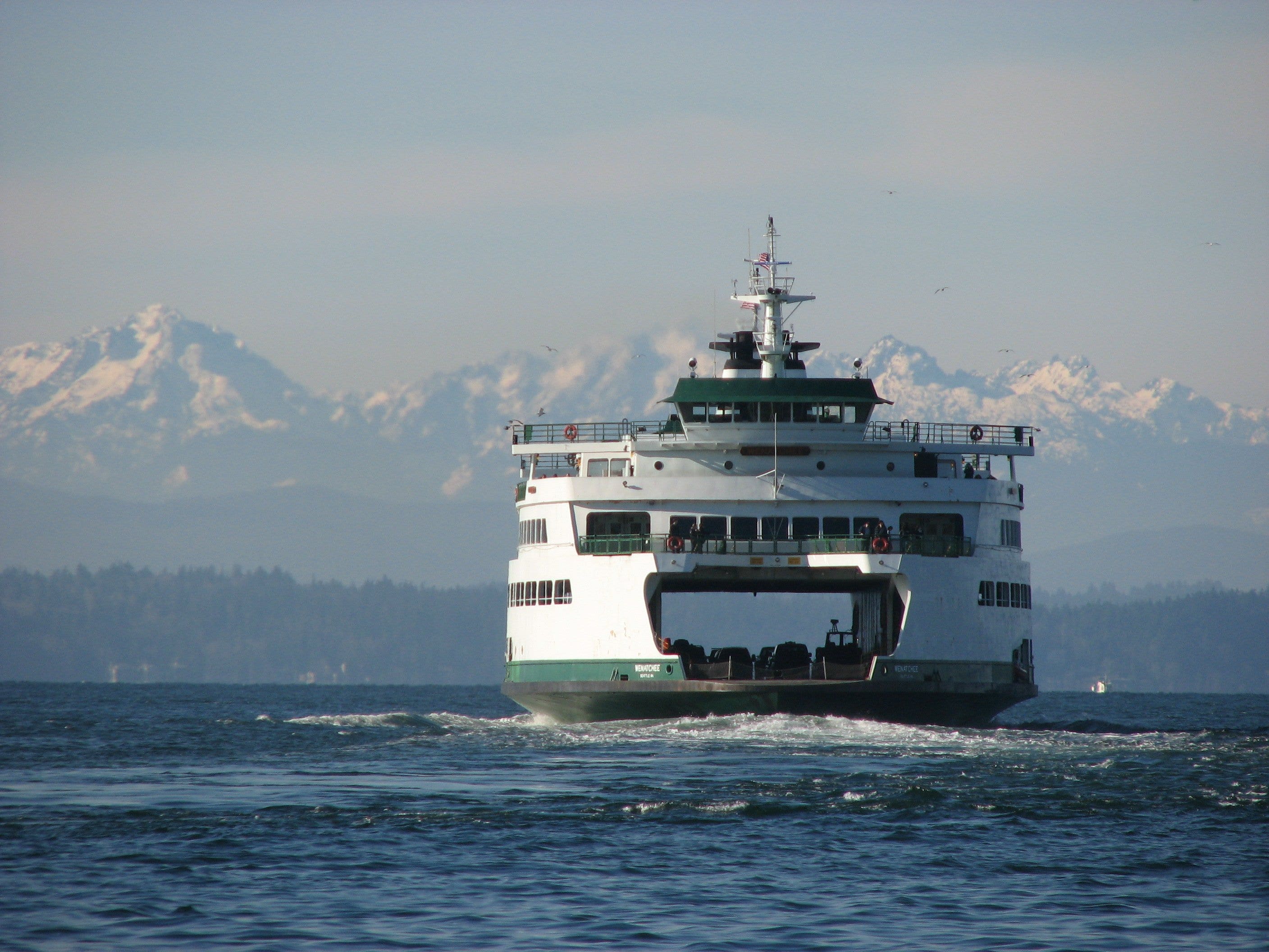 WA summer ferry reservations are opening. Here’s what happened last time
