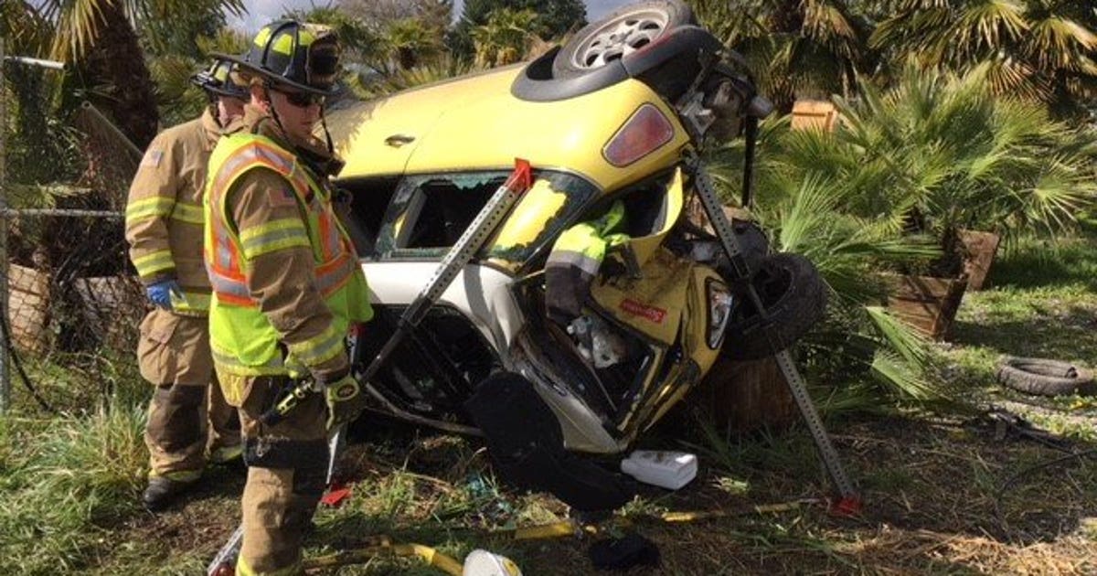One dead in single car crash in Auburn | FOX 13 Seattle