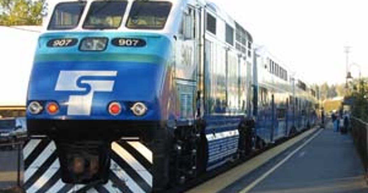 Man hit, killed by train in Edmonds | FOX 13 Seattle